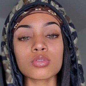 Kelis Gabriela, 22 (Instagram Star)