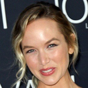 Kelley Jakle, 34 (Cantante pop)