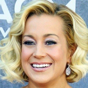 Kellie Pickler, 39 (鄉村歌手)