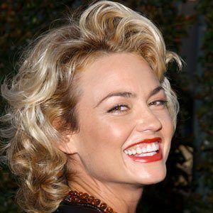 Kelly Carlson, 49 (電視女演員)
