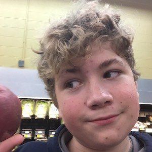 Kelly George, 22 (TikTok Star)