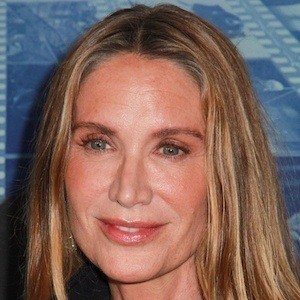 Kelly Lynch image 4