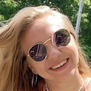 Kelly Mooney, 22 (TikTok Star)