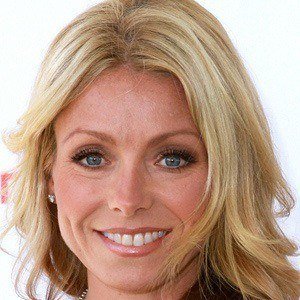 Kelly Ripa image 3