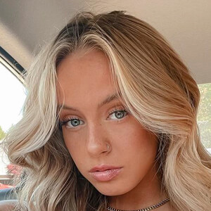 Kendall Kiper, 24 (TikTok明星)