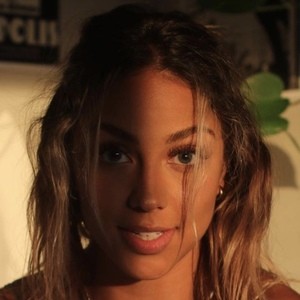 Kenna Mo, 24 (TikTok明星)