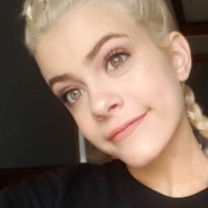 Kenna Noel, 24 (TikTok Star)