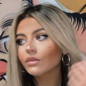 Kenna Thomsen, 24 (TikTok Star)