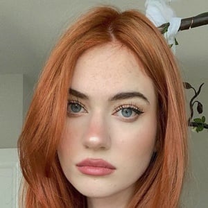 Kennedy Claire Walsh, 25 (YouTube明星)