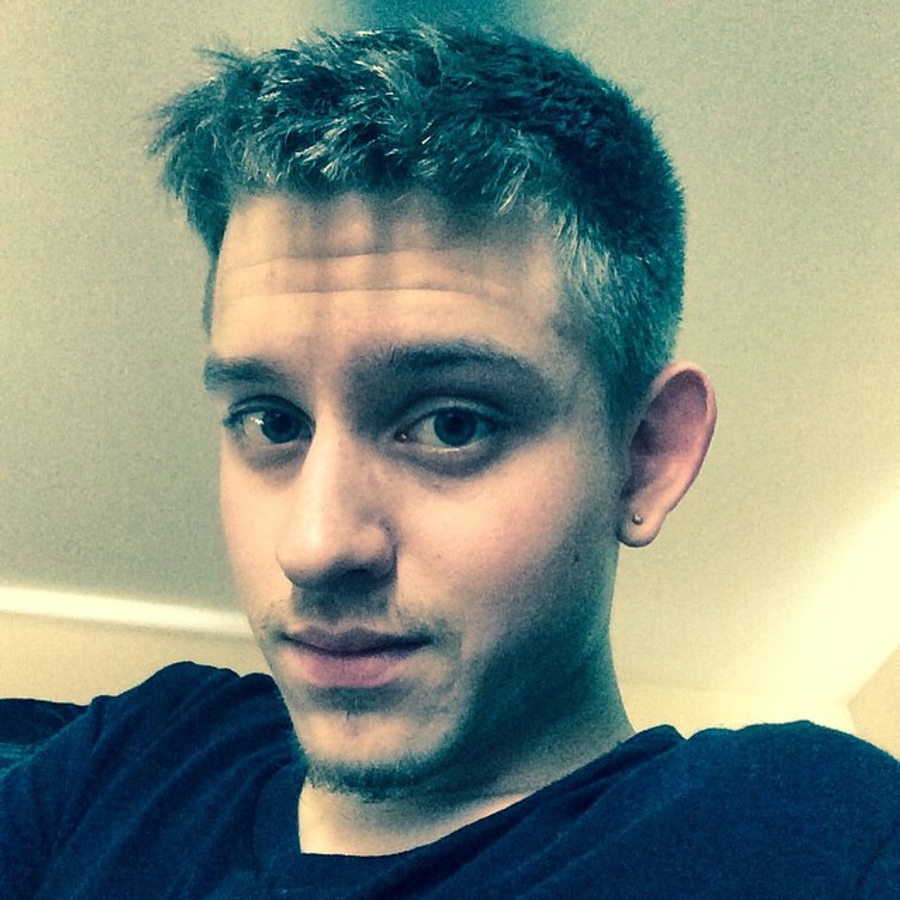 Kenneth Dedo, 23 (eSports Player)