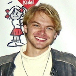 Kenton Duty image 5