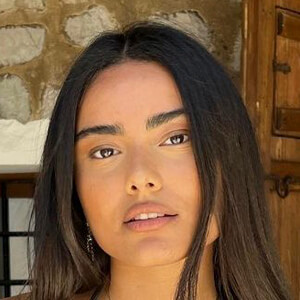 Kenya Brown, 26 (Instagram Star)