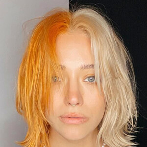 Kesley Bou, 30 (TikTok Star)