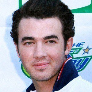 Kevin Jonas, 37 (Guitarist)