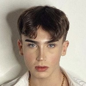 kevinoush_, 22 (TikTok明星)