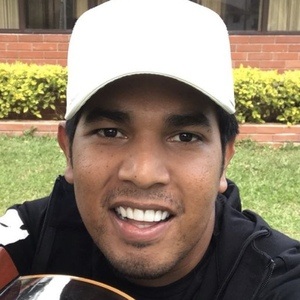 Keyner Morales Troya, 37 (世界音樂歌手)