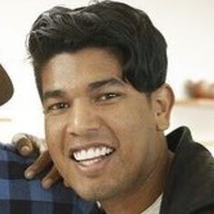 Keyner Morales Troya, 37 (世界音乐歌手)