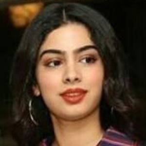Khushi Kapoor, 24 (Familielid)