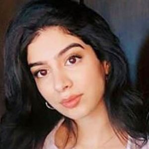 Khushi Kapoor, 24 (Family Member)