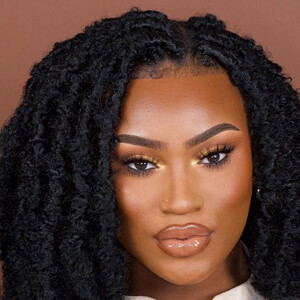 Kiah Naomi Johnson, 27 (Instagram明星)