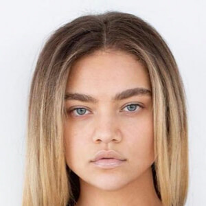 Kiana Alexis, 30 (模特)