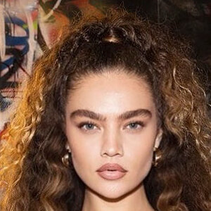 Kiana Alexis, 30 (Model)