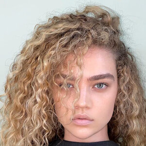 Kiana Alexis, 30 (模特)