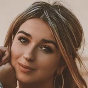 Kiana Champion, 28 (TikTok明星)