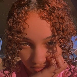 Kiana James, 20 (TikTok明星)