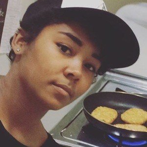 Kiana Khansmith, 26 (Illustrator)