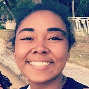 Kiana Khansmith image 3