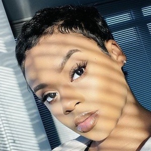 Kiana Peay, 30 (TikTok明星)