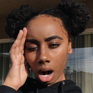Kianna Naomi, 26 (YouTube Star)