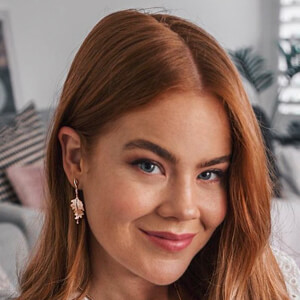 Kiara King, 34 (Blogger)