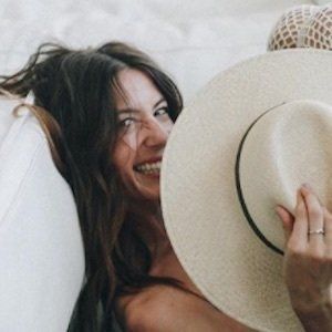 Kiara Schwartz, 39 (博主)