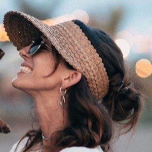 Kiara Schwartz, 39 (Blogger)