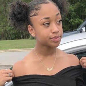 Kiarya Smith, 21 (Instagram Star)