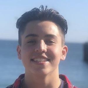 KidzBopFreddy, 21 (流行歌手)