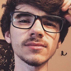 Kiingtong, 28 (YouTube Star)