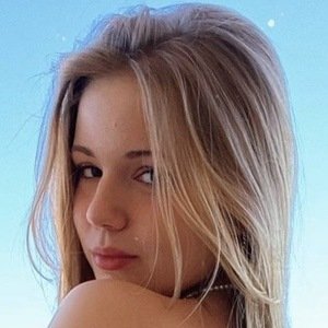 Kiki Ferreira, 22 (Instagram Star)