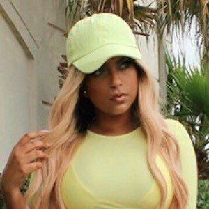 KiKirajx0, 35 (Instagram Star)