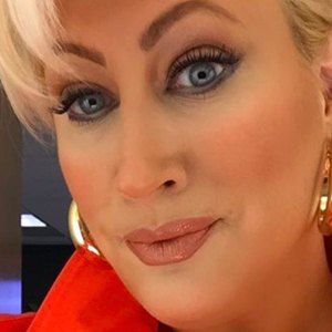 Kim Gravel, 52 (TV Show Host)