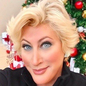 Kim Gravel, 54 (TV Show Host)