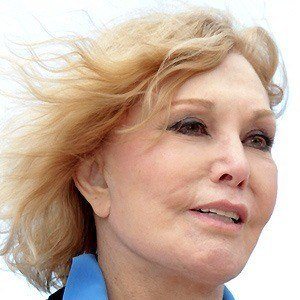 Kim Novak, 91 (电影女演员)