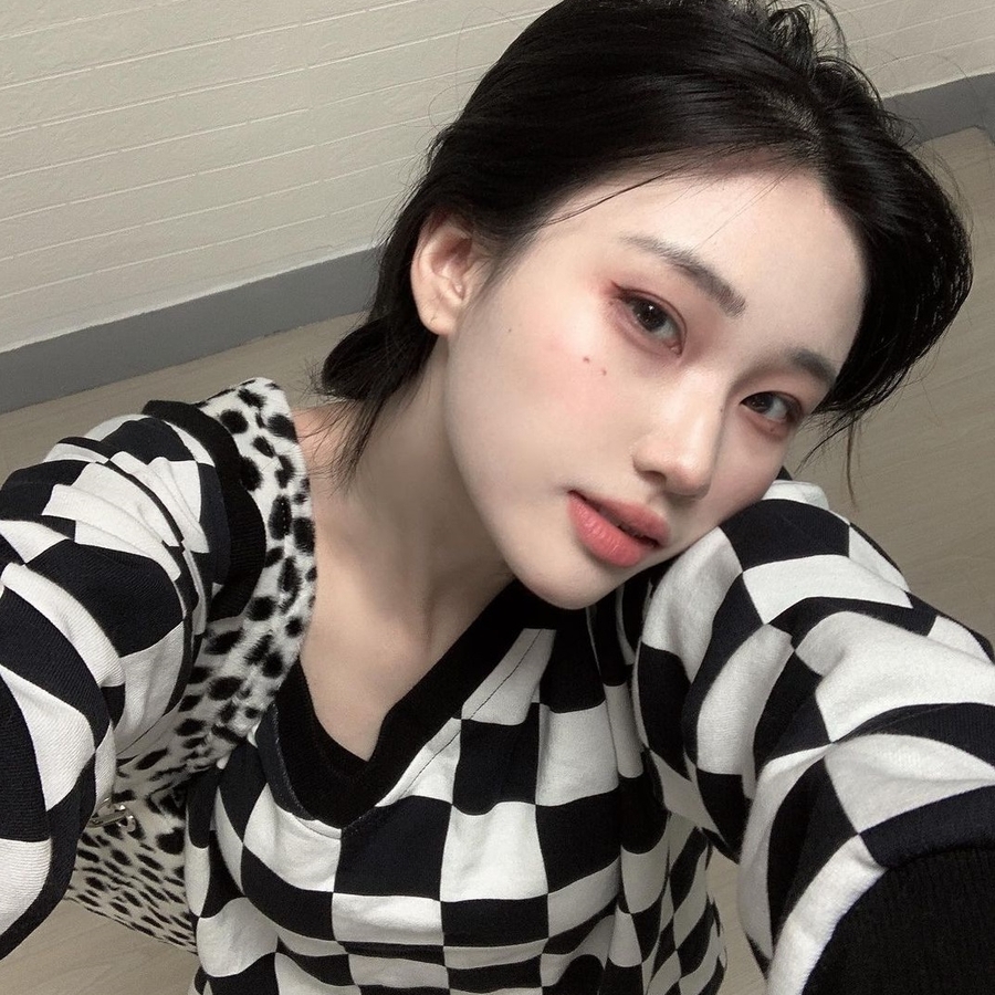 Kim Rachel Yoory image 8