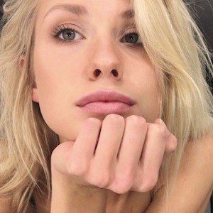 Kimberley Mens, 29 (Modella)