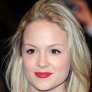 Kimberley Nixon, 38 (電視女演員)