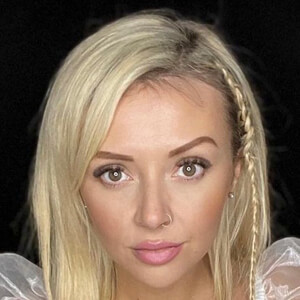 Kimberly Hart-Simpson image 4