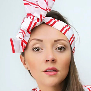 Kimberly Hart-Simpson, 38 (电视女演员)