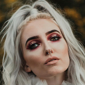 Kimberry Behets, 35 (Instagram Star)